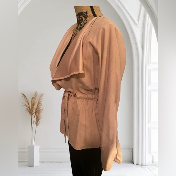 Lightweight Light Pink Jacket - Picture 4 of 10